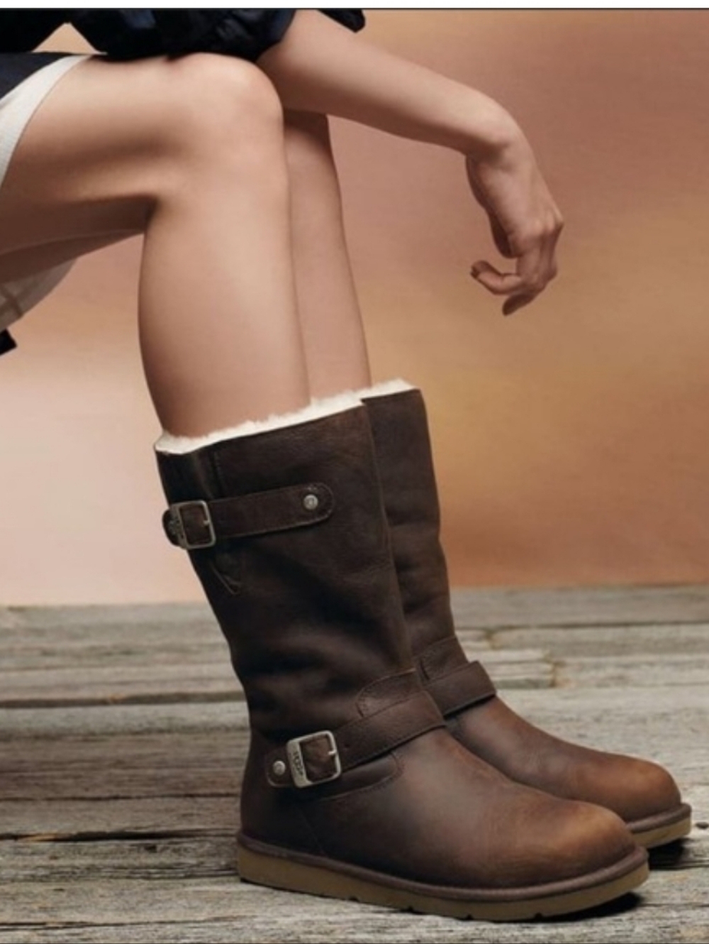 UGG Kensington Brown Leather Shearling-Lined Boots Size 6